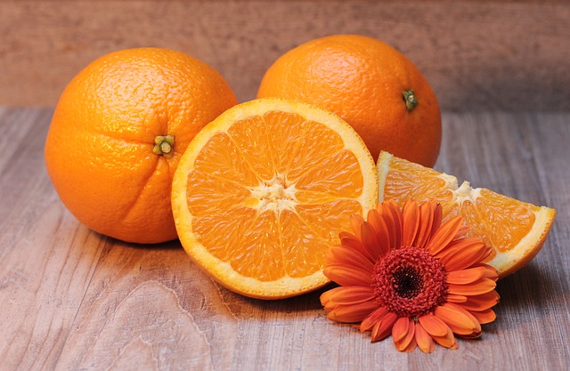 pomeranče s květem
